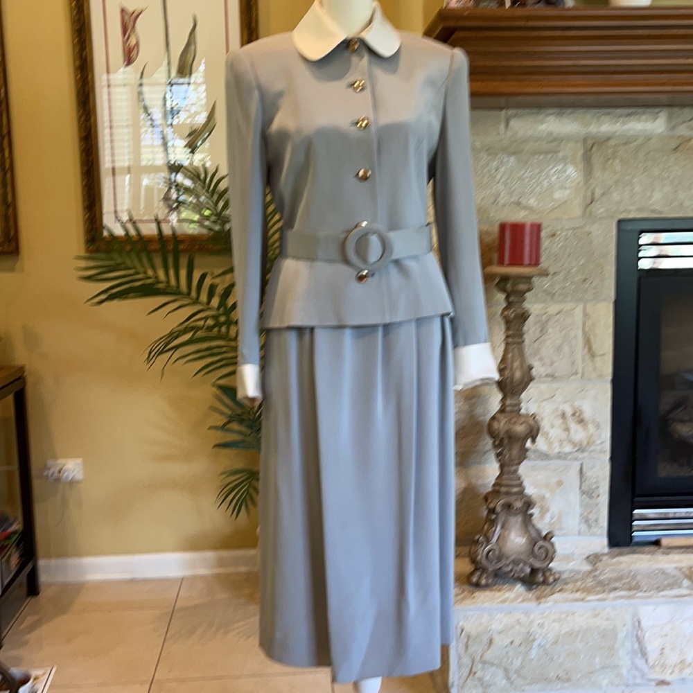 NWOT Vintage David Hayes Pale Grey Suit